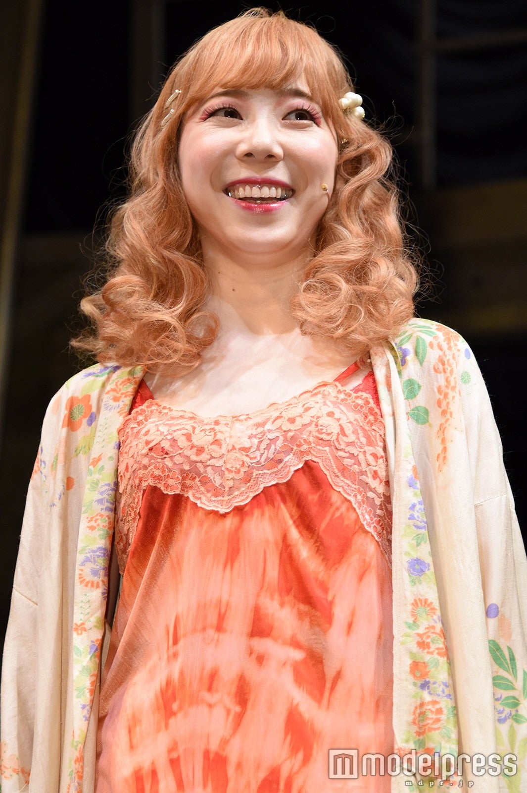 平岩紙（C）モデルプレス