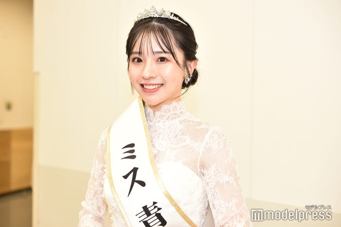 「ミス青山コンテスト2022」グランプリを受賞した五百住有希さん(C)モデルプレス