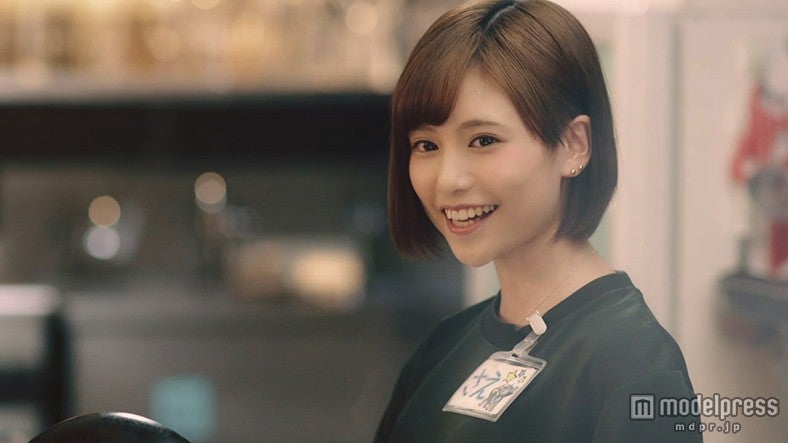 新CM「バイトAKB ぱるる選抜募集告知篇」より／CMカット