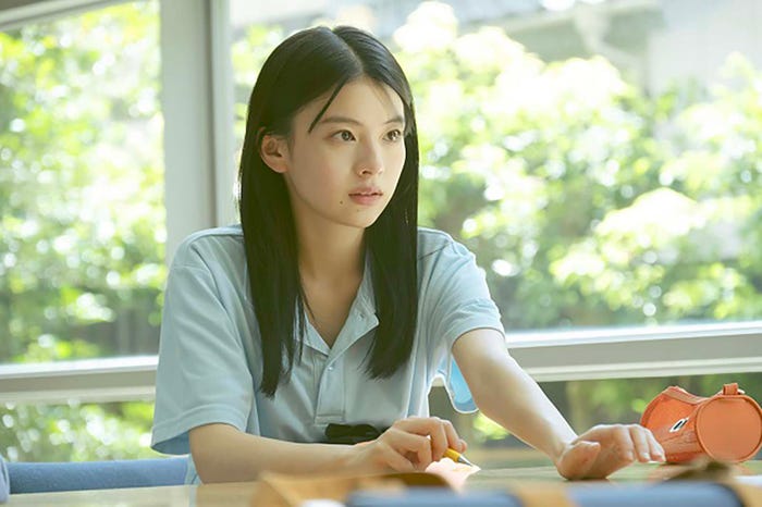 出口夏希(C)2025『か「」く「」し「」ご「」と「』製作委員会 (C)2017住野よる/新潮社