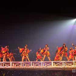 「AKB48 2013真夏のドームツアー~まだまだ、やらなきゃいけないことがある~」福岡公演1日目より(C)AKS