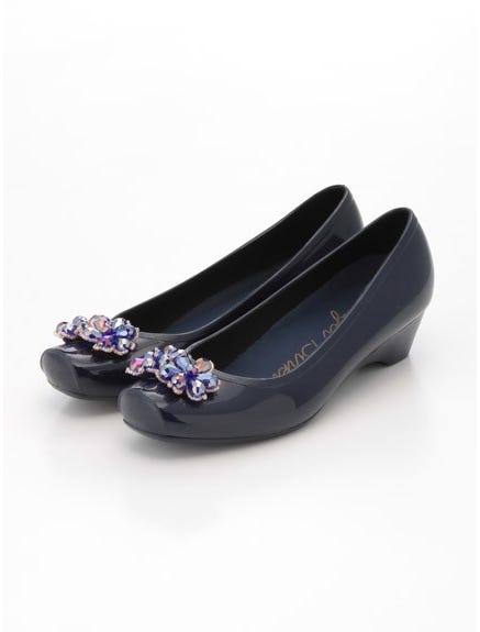 キラキラフラワーモチーフつきレインパンプス「Bridget Birkin」6,372円(税込)