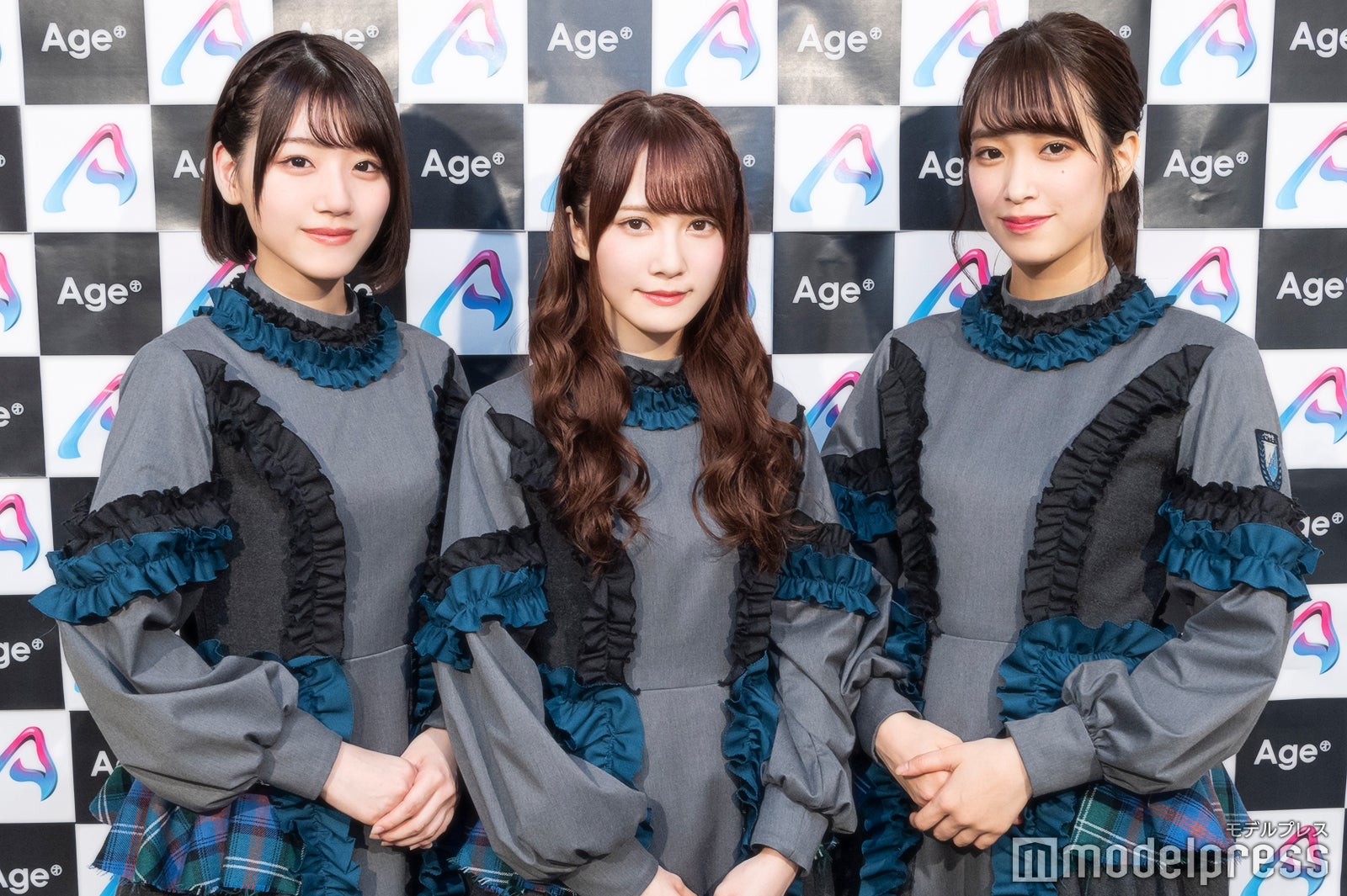 佐々木美玲、加藤史帆、佐々木久美（C）モデルプレス
