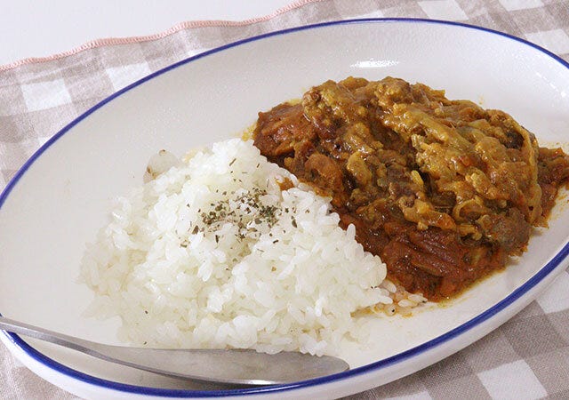 すくいやすいカレー皿(ブルーライン) 盛り付け すくいやすいカレー皿(ブルーライン) 盛り付け