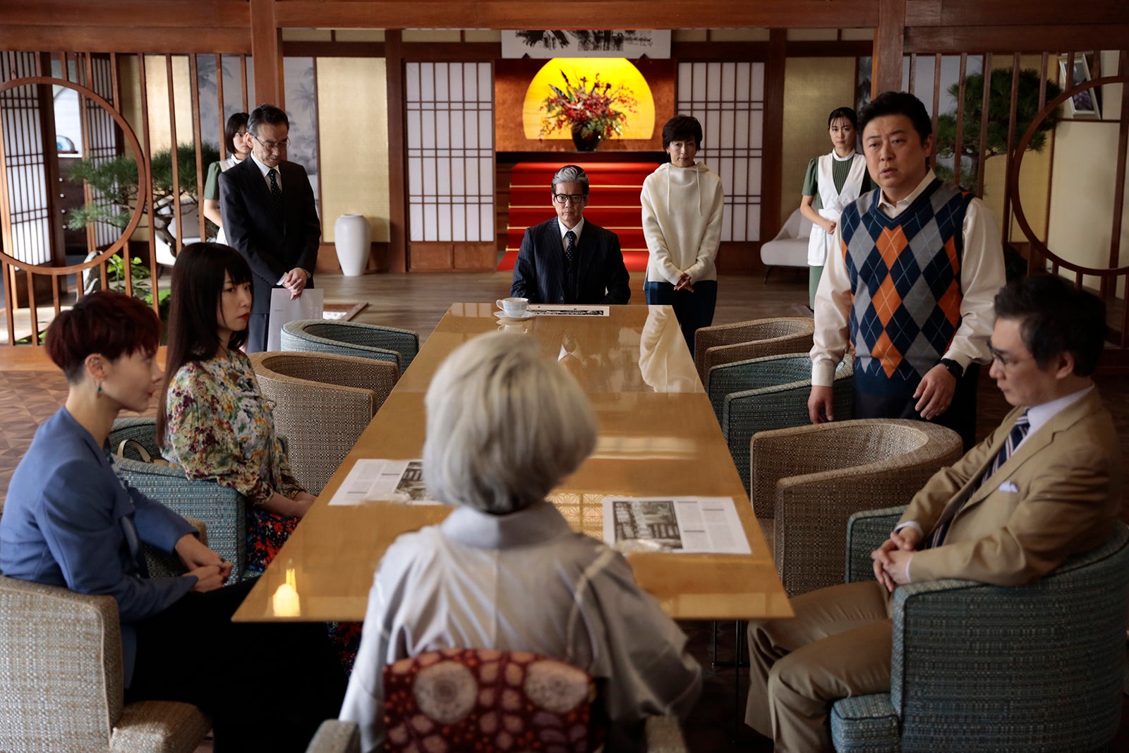 唐沢寿明、鈴木保奈美、吉田ウーロン太ら「プライベートバンカー」第4話（C）テレビ朝日