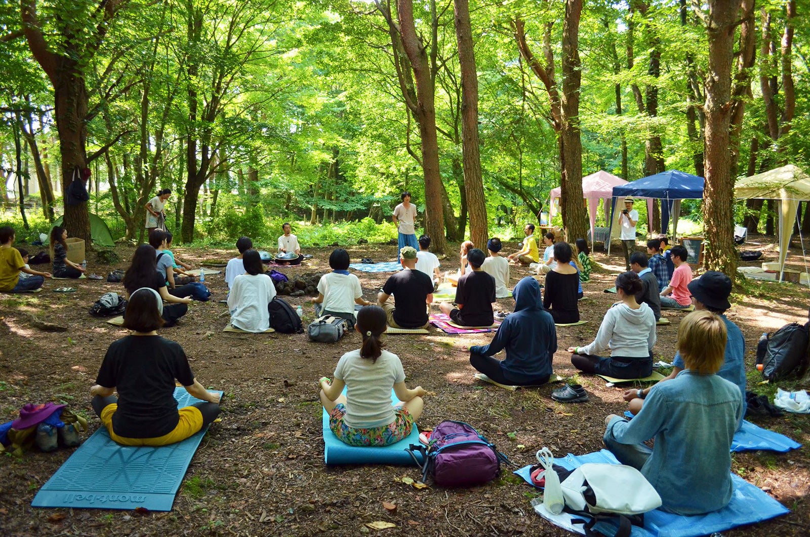 朝ヨガ／画像提供：湖畔の映画祭実行委員会