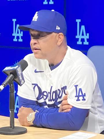 ロバーツ監督 大谷翔平の14日・投手専念出場を明言「明日は打たない」7号弾含む2安打3出塁と良化傾向も