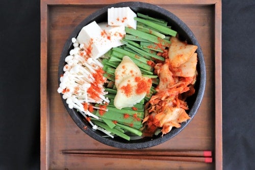 美腸に導く！ エノキとキムチのヘルシー鍋