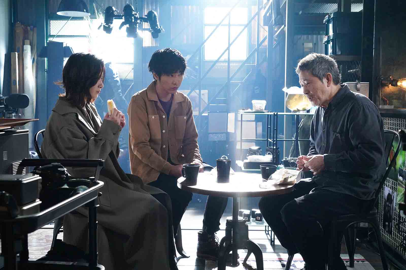 吉高由里子、柄本佑、小林薫（C）日本テレビ