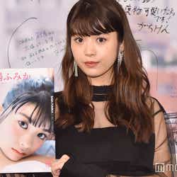 馬場ふみか 石黒賢にだまされる 月9ゲスト出演 コンフィデンスマンjp モデルプレス 馬場ふみか 石黒賢にだまされる 月9ゲスト出演 コンフィデンスマンjp モデルプレス