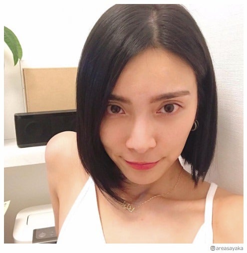 秋元才加、黒髪イメチェンが好評「クールビューティー」「めっちゃ好み」