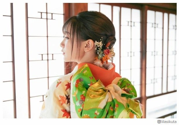 YOASOBI・ikura“二十歳の記念写真”振袖姿披露「艶やかで可愛い」と反響続々