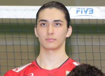「まじイケメンすぎて無理」23歳になったバレー男子代表次代のエースが雰囲気激変の衝撃私服姿 ネット騒然「ばりかっこええ」「新鮮でかっこよすぎる」