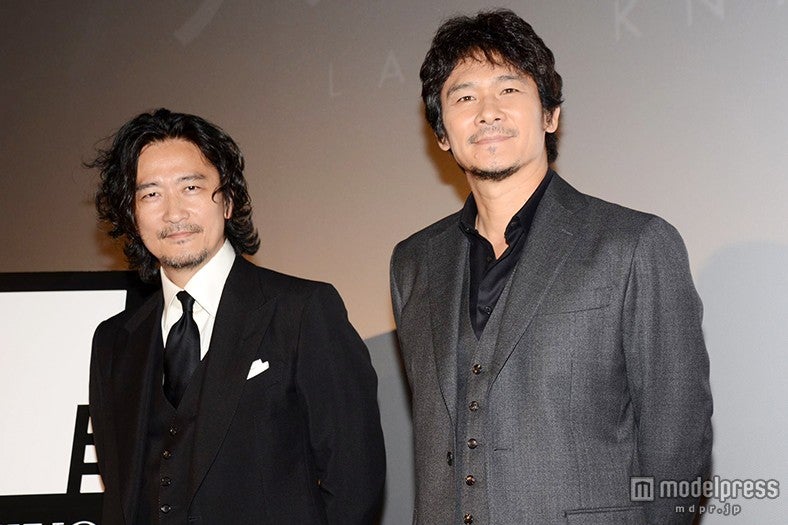 （左から）紀里谷和明監督、伊原剛志