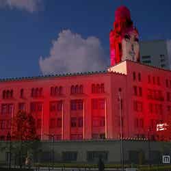 たてもののおしばい 「塔(クイーン)は歌う(作品イメージ)/画像提供:スマートイルミネーション横浜実行委員会