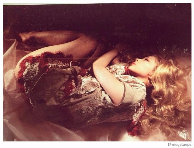 金髪ロングの最上もが「お人形さんみたい」「眠れる森の美女ですか？」絶賛の声相次ぐ