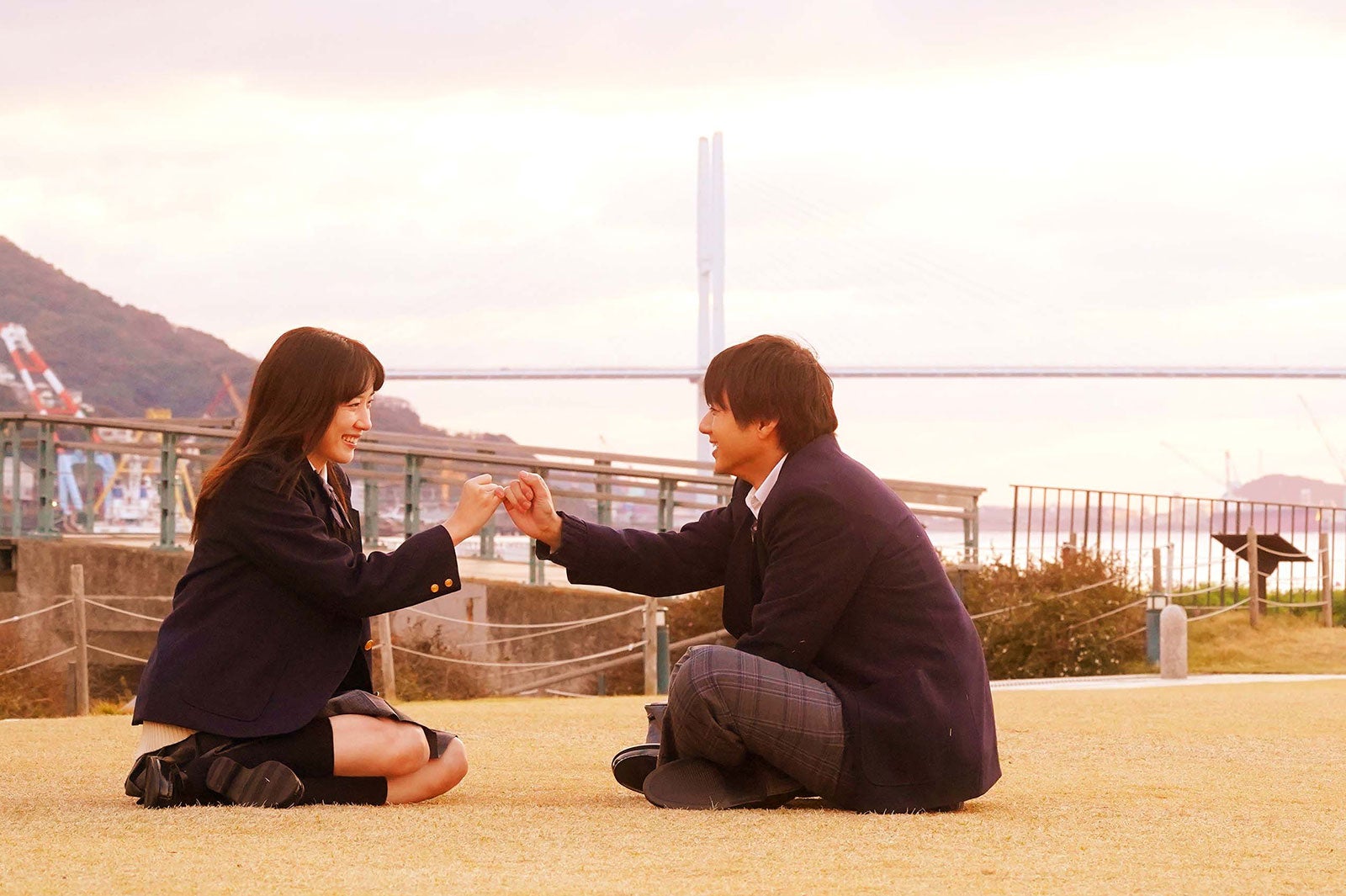 永野芽郁＆山田裕貴、制服2ショット・手繋ぎも「君が心をくれたから」場面写真初公開