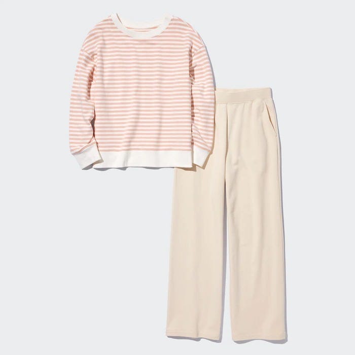 ユニクロ　uniqlo　レディース　おすすめ　オススメ　コスパ　2023　冬　ルームウェア　パジャマ　部屋着　ウルトラストレッチセット　ウルトラストレッチ　ボーダー