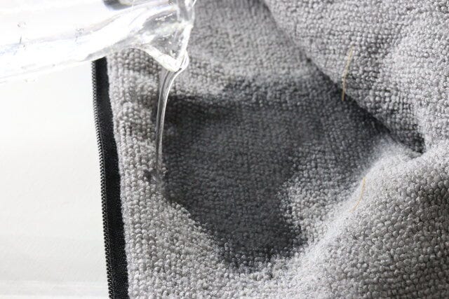 折り畳み傘カバー（ＢＫ）　ダイソー　吸水力