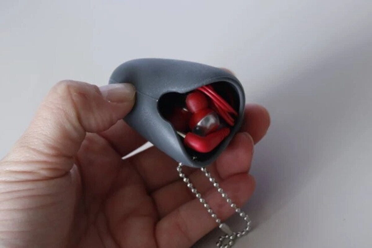 ダイソー　シリコンソフトケース