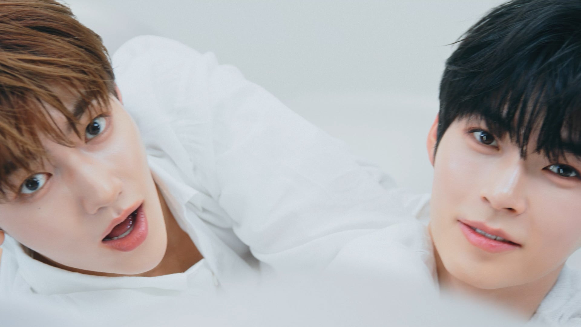 新CM「ビフェスタ 泡洗顔」篇より（提供写真）