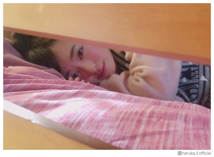 福原遥の“ガチ寝起き”ショット「可愛すぎ」「彼女感すごい」と話題