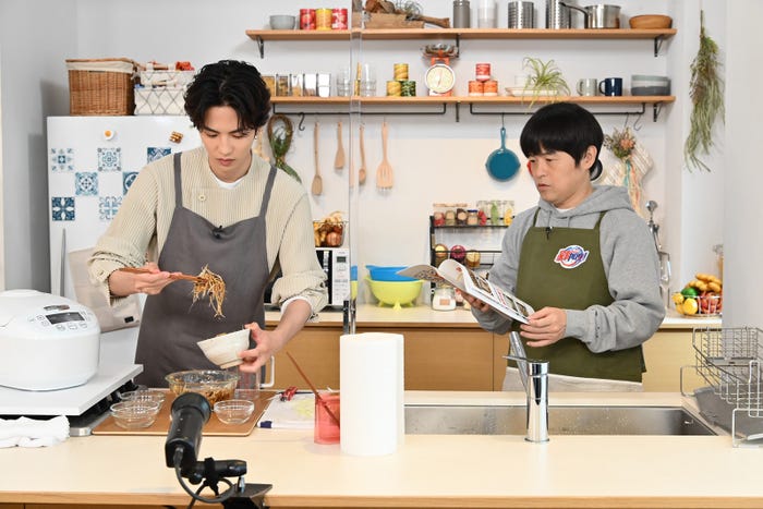 志尊淳、バカリズム(C)テレビ朝日