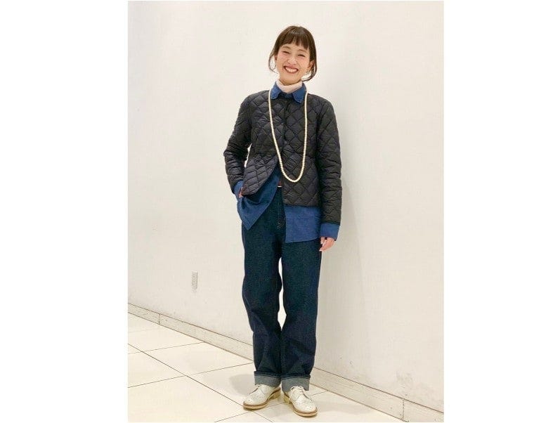 暖かいのに薄手なのでシャツ感覚でレイヤードしても◎ 出典:WEAR