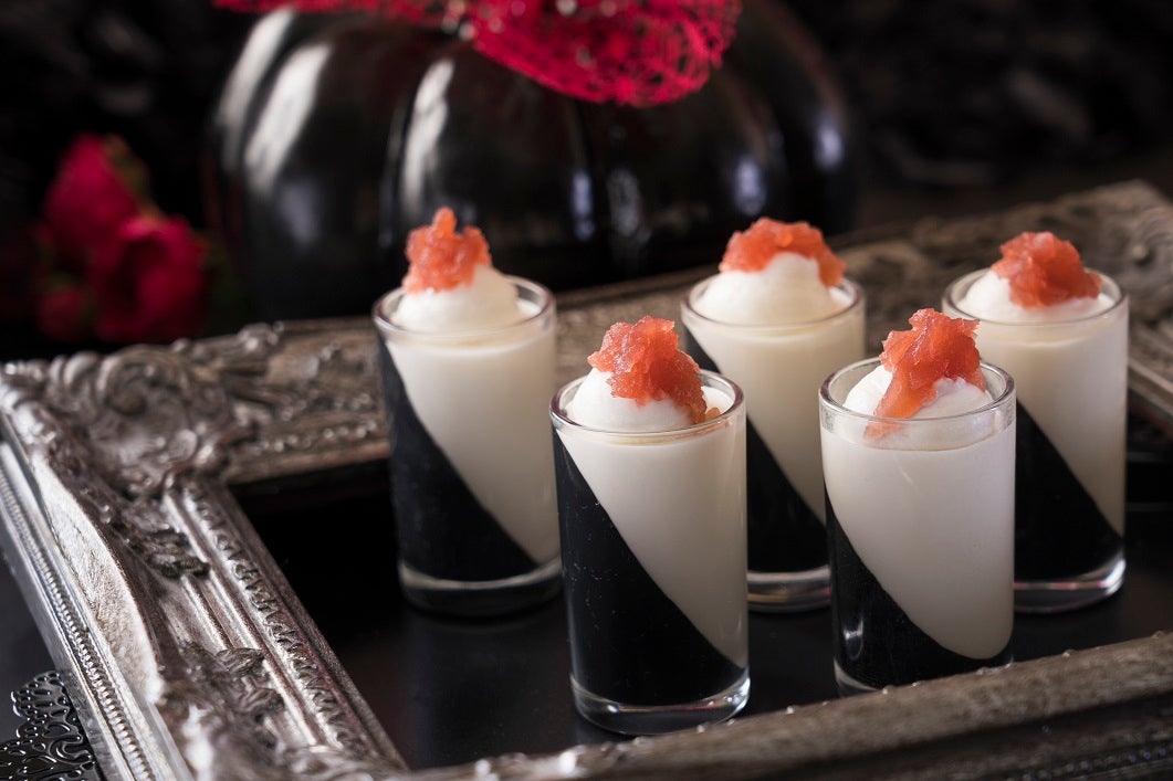 マスカレード・パーティースイーツビュッフェ／画像提供：ヒルトン福岡シーホーク