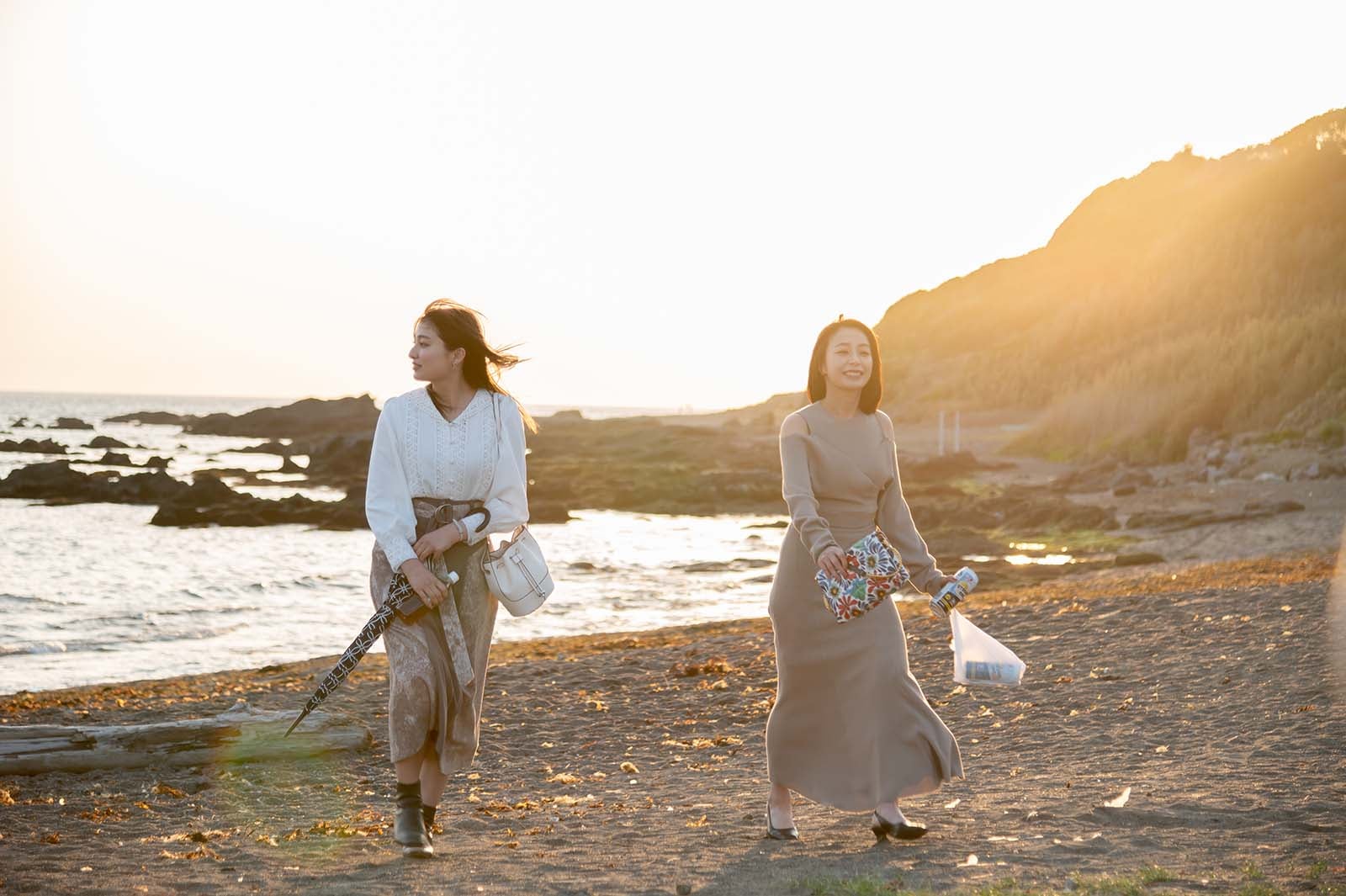 吉川愛、宇垣美里（C）「明日、私は誰かのカノジョ」製作委員会・MBS