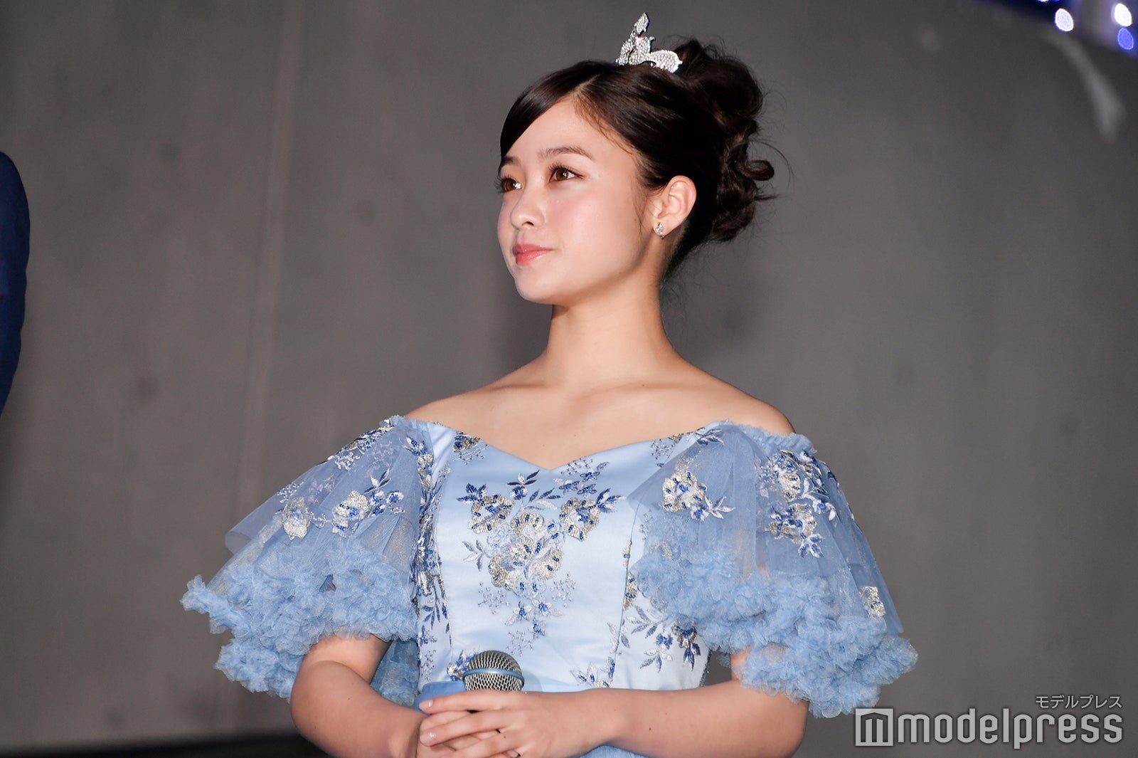 橋本環奈（C）モデルプレス