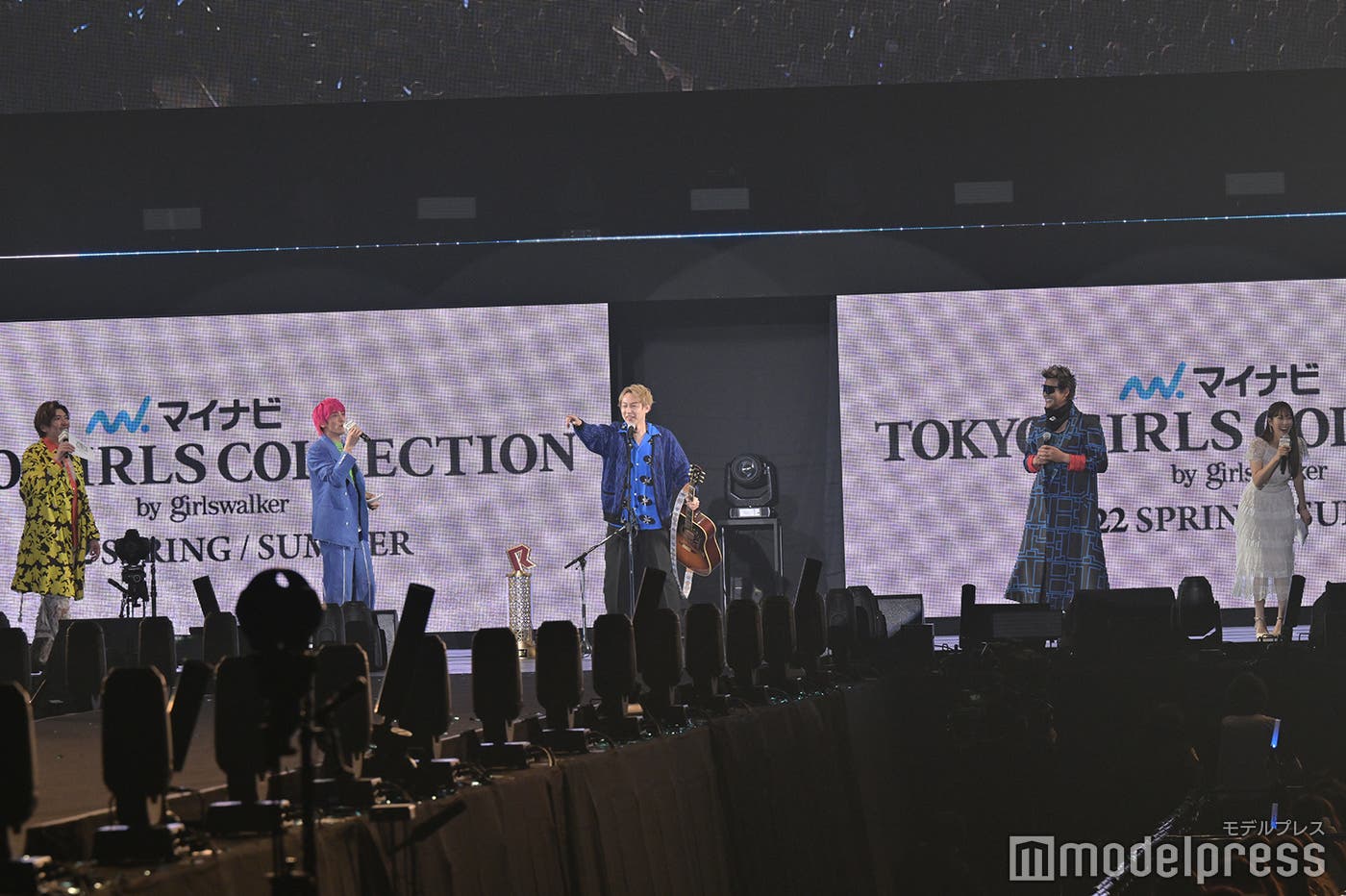 (C)モデルプレス