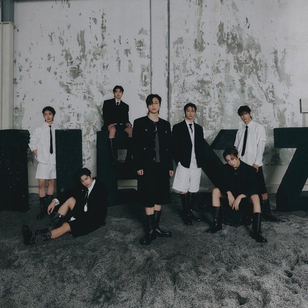 NEXZ、“日本限定特典付”『Ride the Vibe』をリリース メンバーに