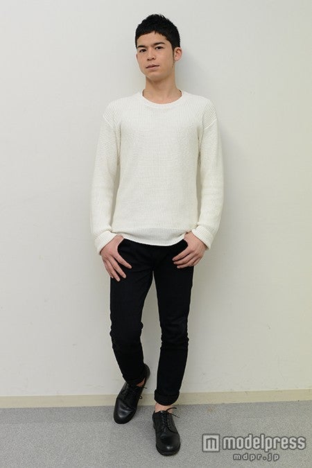 菅谷哲也／ヘアメイク：武部千里