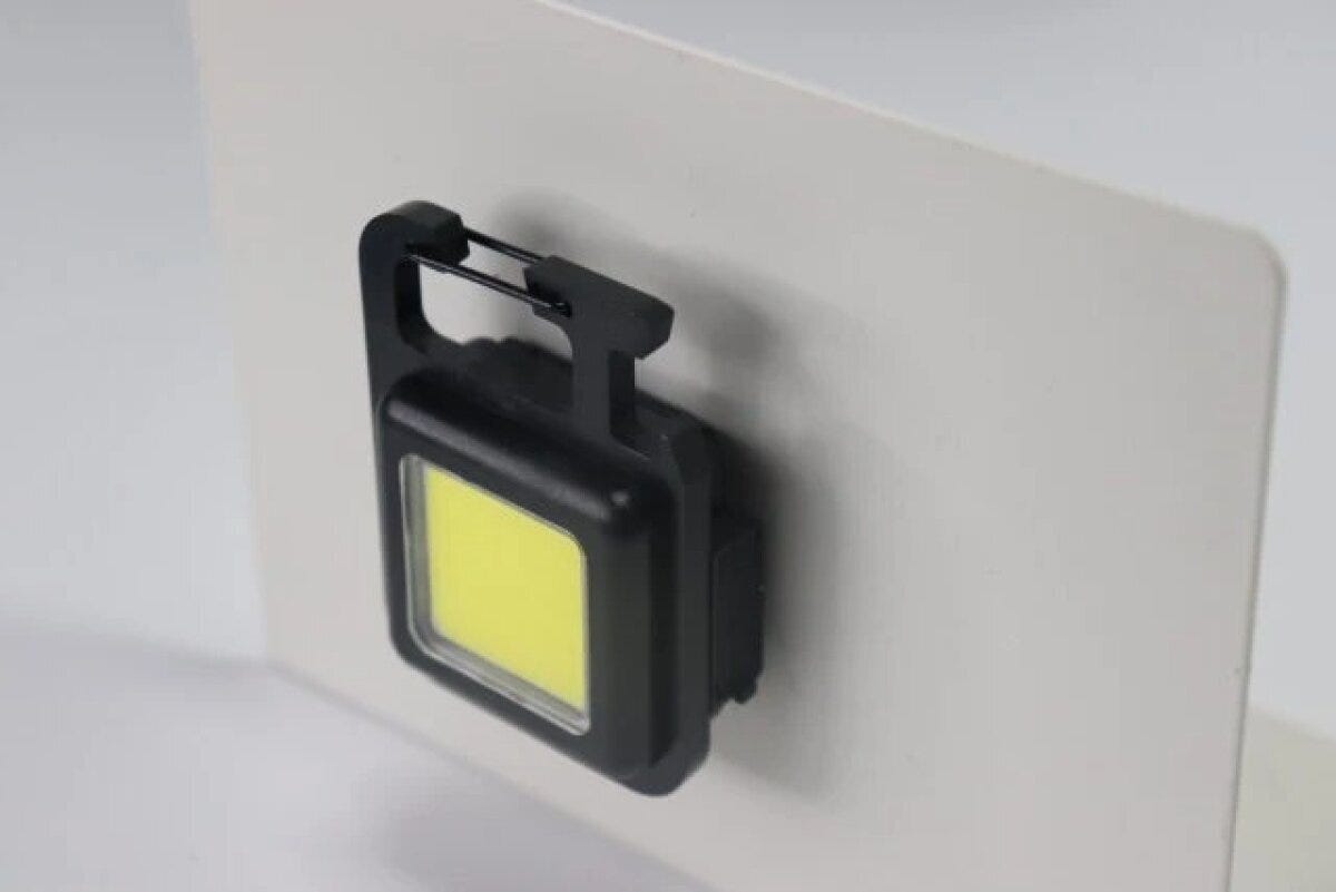 ダイソー　充電式COBライト