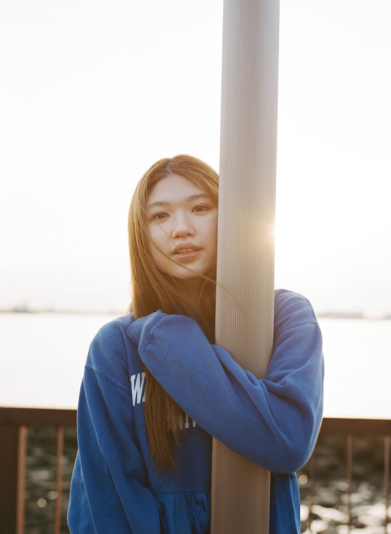 竹内朱莉／撮影：森本美絵、大辻隆広、柿沼琉