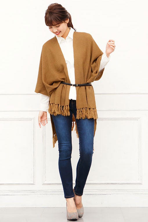 ポンチョ風フリンジストールカーディガン「神戸レタス」2990円(税込)/画像提供:神戸レタス