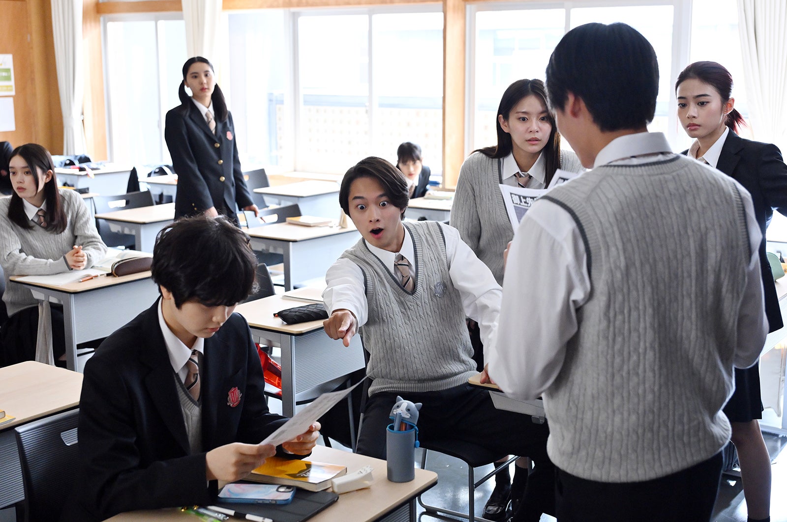 白倉碧空、青山凌大、永瀬莉子ら「御上先生」第1話（C）TBS