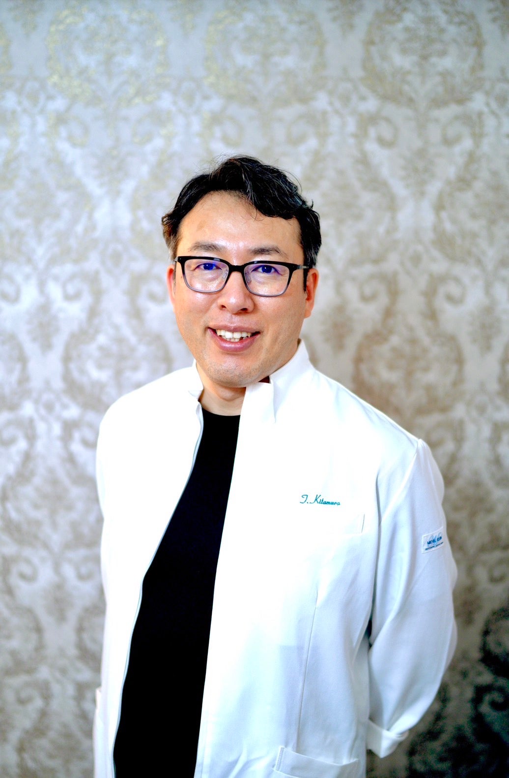 【株式会社ビ・プラス・北村剛史氏】接骨院売上1位、海外でも評価ー 大怪我乗り越え掴んだ“80歳現役”を生む独自メソッド誕生秘話＜REAL VALUE×モデルプレス連動＞