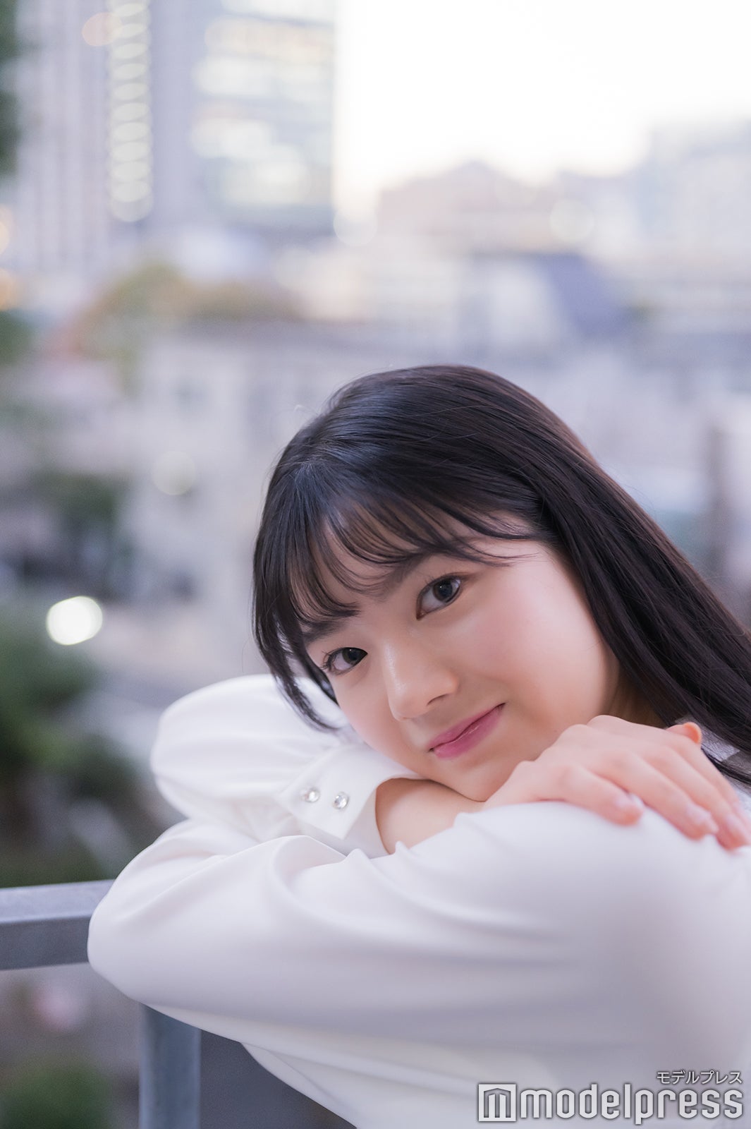 鹿毛茉弥さん（C）モデルプレス