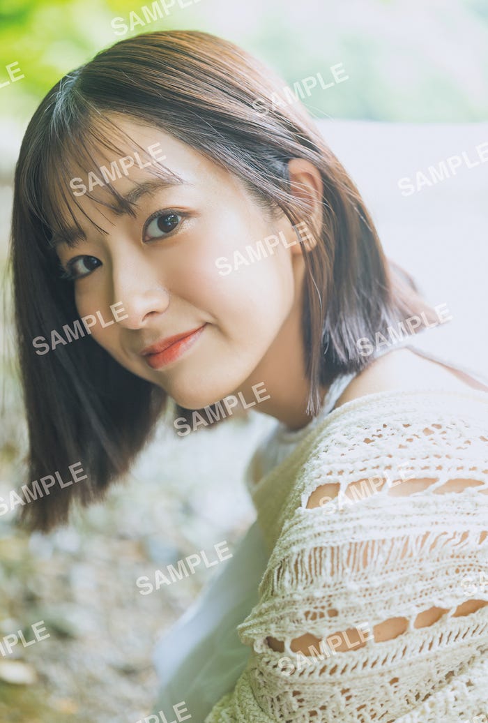 田村真子1stフォトエッセイ 「陽がのぼるほうへ」(撮影:藤本和典)TBS販路限定フォトカード