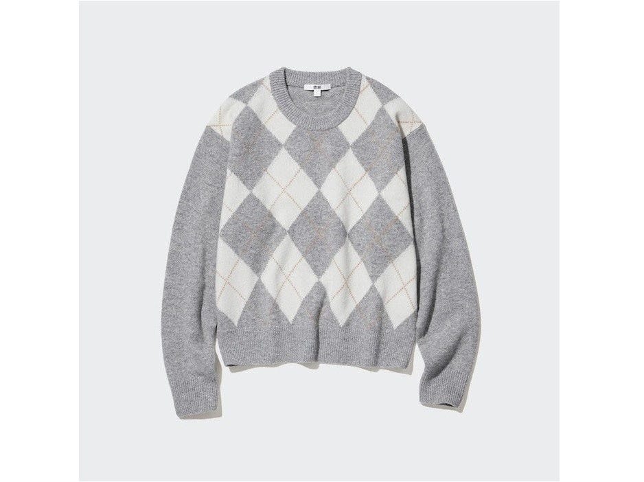 ユニクロ　プレミアムラムクルーネックセーター　2990円（税込）