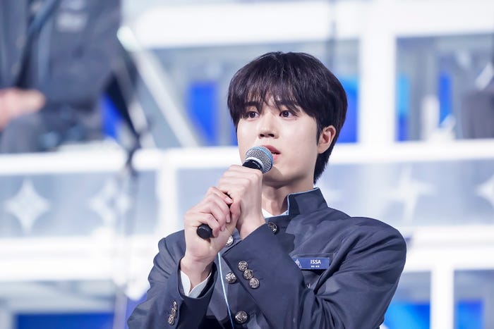 ISSA(柳谷伊冴)(C)PRODUCE 101 JAPAN 新世界