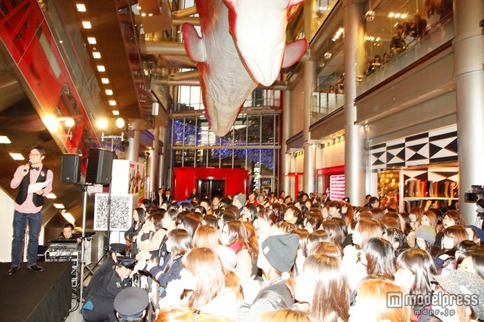 「FANTACY DECORATION HEP FIVE × 三代目 J Soul Brothers & GENERATIONS」点灯式の模様