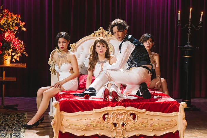 「恋と弾丸」第8話より(C)箕野希望・小学館/「恋と弾丸」製作委員会・MBS