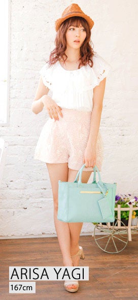 フラワーオーガンジーレースショートパンツ「salus」1,490円（税込）