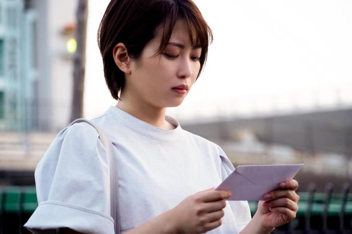 志田未来「ブラックポストマン」第4話より(C)テレビ東京