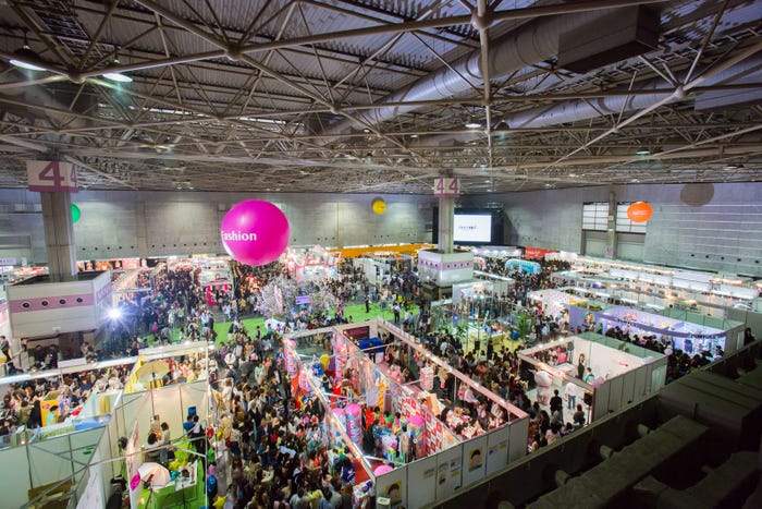 「日本女子博覧会」ブース