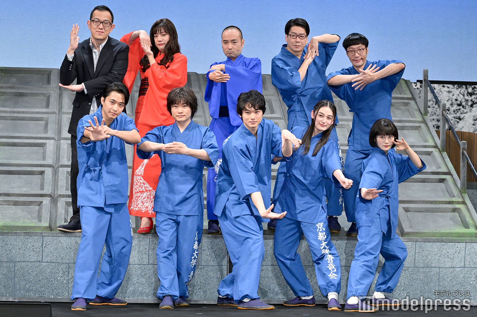 （前列左から）佐藤寛太、鳥越裕貴、中川大輔、八木莉可子、清宮レイ（後列左から）上田誠氏、槙尾ユウスケ、岩崎う大、浦井のりひろ、平井まさあき（C）モデルプレス