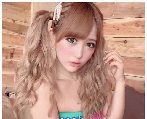 “次世代ギャル”伊藤桃々、派手ビキニで谷間チラリ 「可愛すぎ」「超絶タイプ」の声